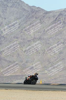 media/Nov-16-2025-Race Pace (Sun) [[8c5fa54630]]/Non Verified Riders (1st 20 Minutes)/2-Turn 10 (1010am)/